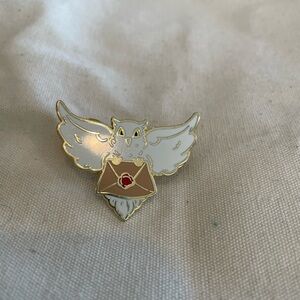 Harry Potter Owl Enamel Pin with Envelope